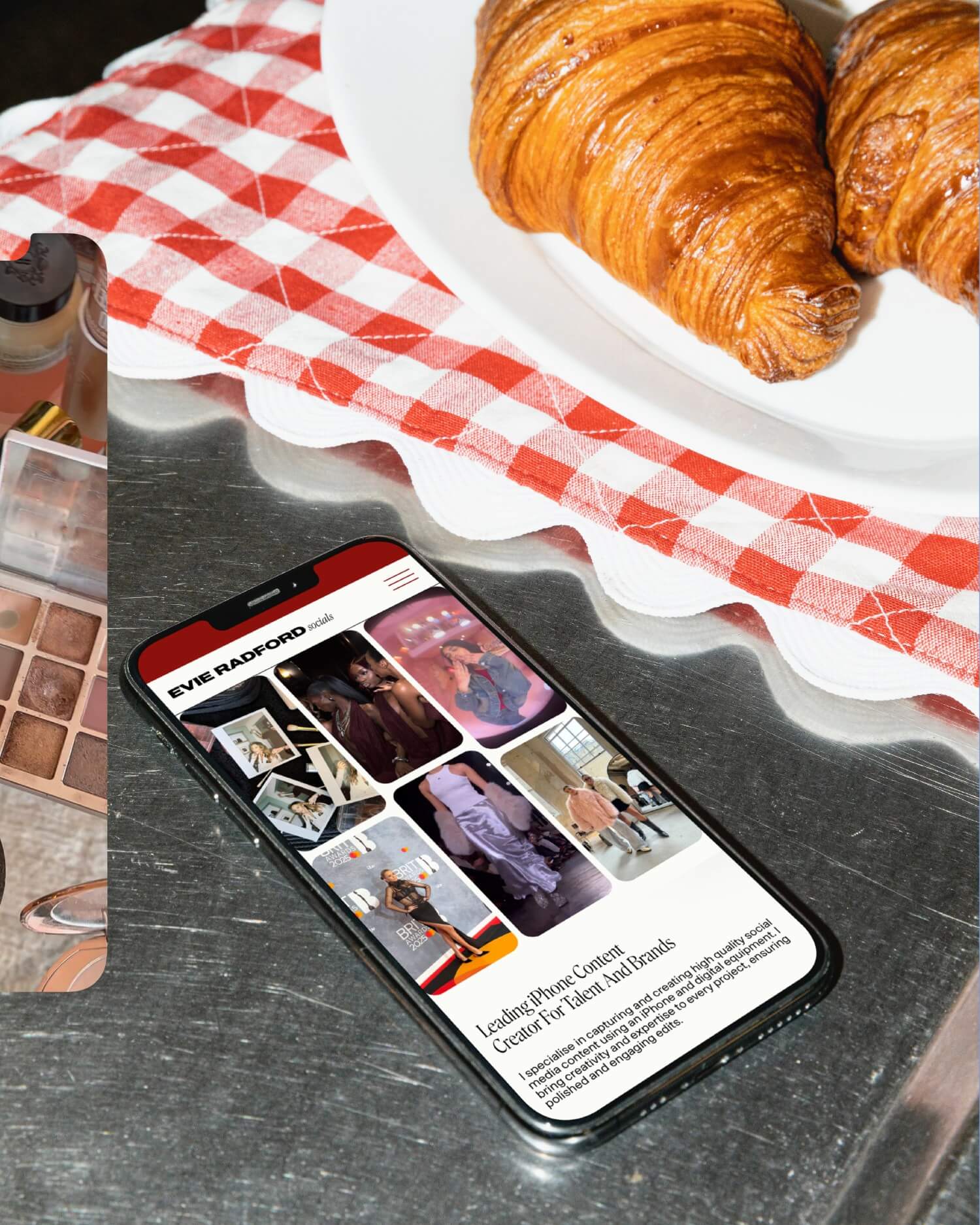 Evie Radfords Socials - iPhone Content Creator and Strategist, UK and Worldwide